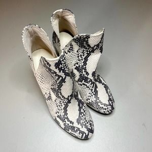 Steve Madden Rookie Ankle Boots Womens 6 Snake Print Heeled Booties Faux Leather